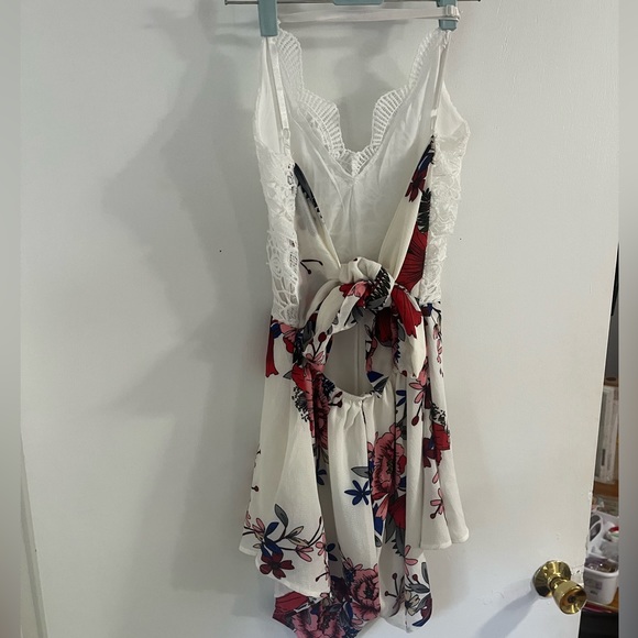 SHEIN White & Floral Romper - Picture 4 of 5